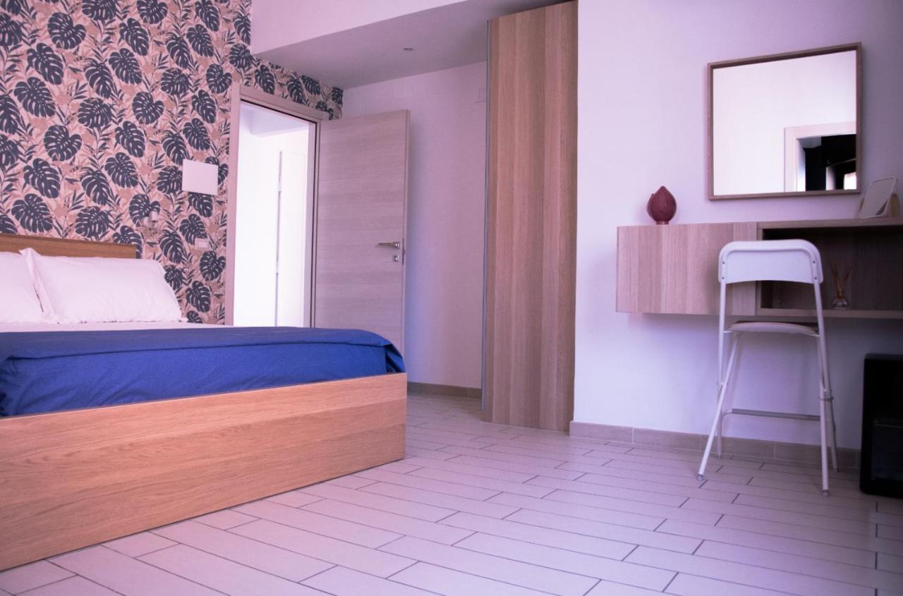 Walk Rooms Naples Exterior photo